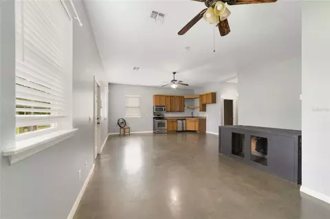 Living - 2700 Zuni Rd, Saint Cloud, FL 34771 photo 6 of 6