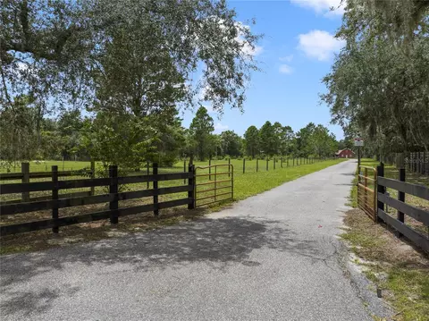 Exterior - 2700 Zuni Rd, Saint Cloud, FL 34771 photo 2 of 5