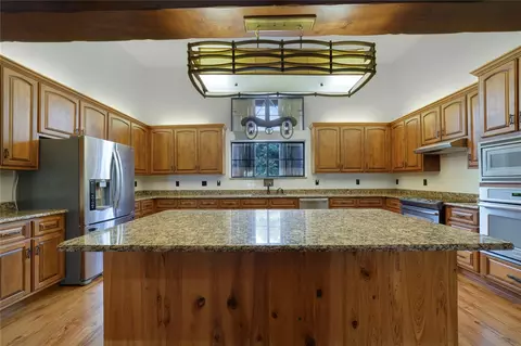 Kitchen - 2700 Zuni Rd, Saint Cloud, FL 34771 photo 3 of 4