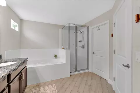 Bath - 5233 Villa Rosa Ave, Saint Cloud, FL 34771 photo 4 of 6