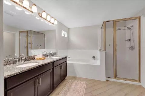 Bath - 5233 Villa Rosa Ave, Saint Cloud, FL 34771 photo 3 of 6