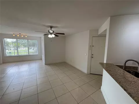 Living - 4532 Commander Dr #2128, Orlando, FL 32822 photo 2 of 5
