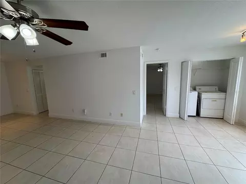 Living - 4532 Commander Dr #2128, Orlando, FL 32822 photo 3 of 5