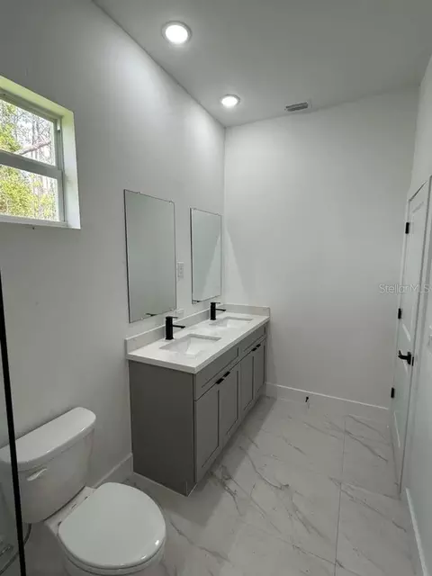 Bath - 723 Epps Brown St E, Lehigh Acres, FL 33974 photo 3 of 4