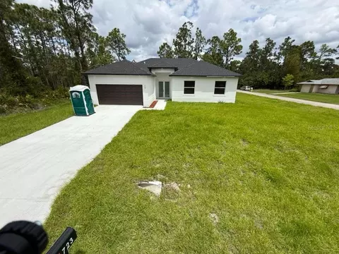 Exterior - 723 Epps Brown St E, Lehigh Acres, FL 33974 photo 11 of 12