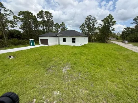 Exterior - 723 Epps Brown St E, Lehigh Acres, FL 33974 photo 10 of 12