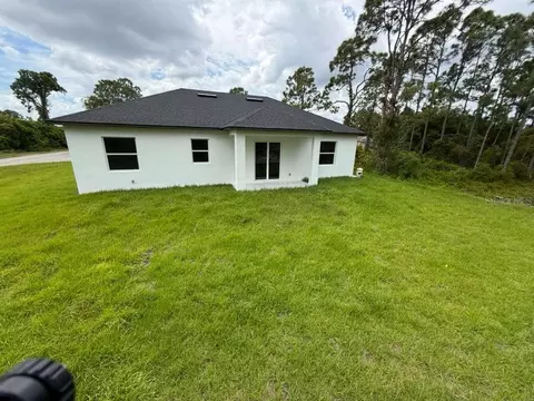 Exterior - 723 Epps Brown St E, Lehigh Acres, FL 33974 photo 6 of 12
