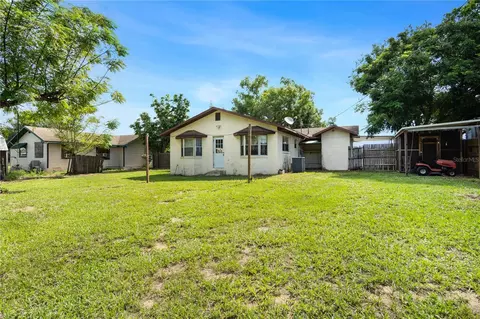 Exterior - 805 Center St, Dundee, FL 33838 photo 3 of 3