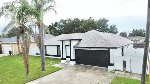 305 Cornwallis Ct, Kissimmee, FL 34758