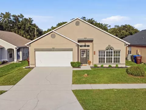 2104 Mallard Creek Cir, Kissimmee, FL 34743