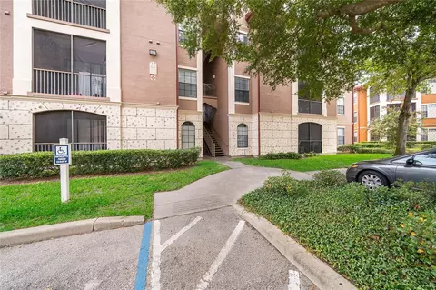 6141 Metrowest Blvd #201, Orlando, FL 32835