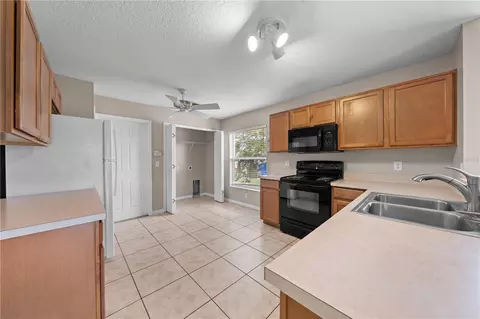 Kitchen - 3313 Pekin St, Saint Cloud, FL 34772 photo 2 of 2