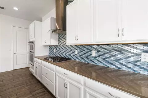 Kitchen - 2709 Greenlands St, Saint Cloud, FL 34772 photo 2 of 6