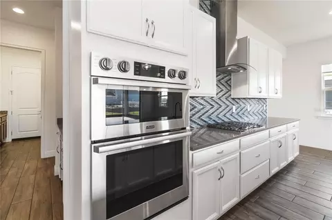 Kitchen - 2709 Greenlands St, Saint Cloud, FL 34772 photo 6 of 6