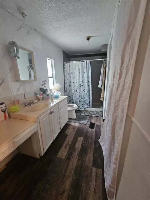 Bath - 6980 NE 4th Ln, Ocala, FL 34470 photo 1 of 2