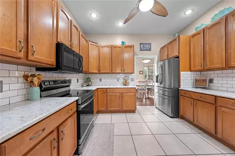 Kitchen - 1803 Charles Ct, Saint Cloud, FL 34771 photo 4 of 4