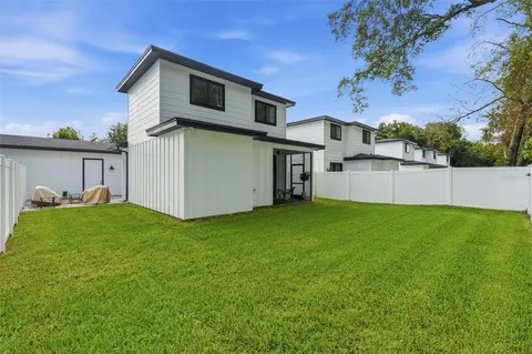 Exterior - 1012 Farmstead St, Eustis, FL 32736 photo 6 of 6