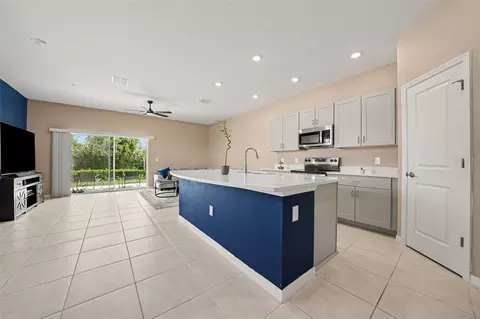 Kitchen - 5170 Quakers Pl, Saint Cloud, FL 34769 photo 5 of 5