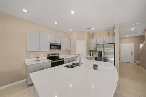 Kitchen - 5170 Quakers Pl, Saint Cloud, FL 34769 photo 3 of 5