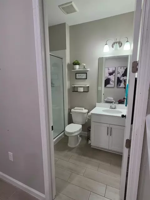 Bath - 4382 Southern Vista Loop, Saint Cloud, FL 34771 photo 1 of 3