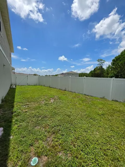 Exterior - 4382 Southern Vista Loop, Saint Cloud, FL 34771 photo 3 of 5