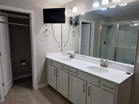 Bath - 4382 Southern Vista Loop, Saint Cloud, FL 34771 photo 2 of 3