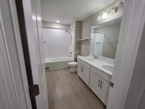 Bath - 4382 Southern Vista Loop, Saint Cloud, FL 34771 photo 3 of 3