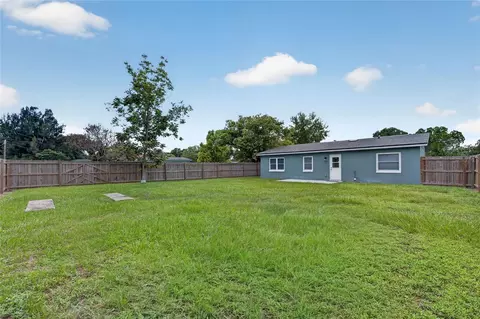 Exterior - 237 California Ave, Saint Cloud, FL 34769 photo 9 of 10