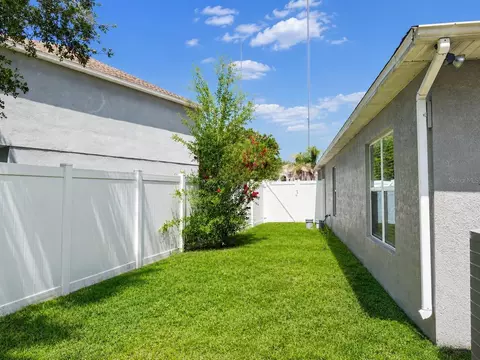 Exterior - 13402 Copper Head Dr, Riverview, FL 33569 photo 4 of 5