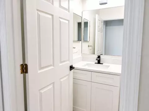 Bath - 13402 Copper Head Dr, Riverview, FL 33569 photo 1 of 5