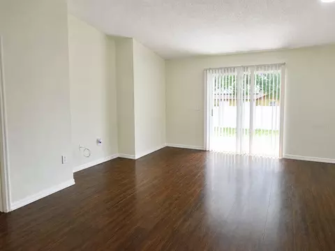 Living - 13402 Copper Head Dr, Riverview, FL 33569 photo 3 of 7