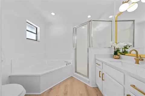 Bath - 1620 Christa Ct, Saint Cloud, FL 34772 photo 1 of 4