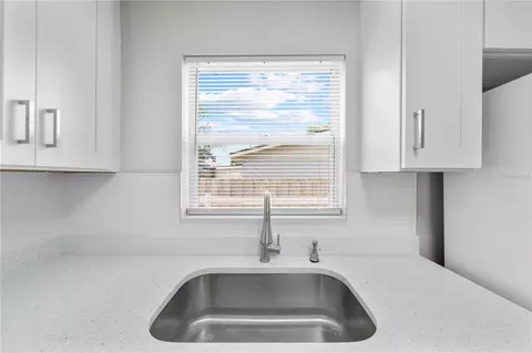 Kitchen - 224 California Ave, Saint Cloud, FL 34769 photo 4 of 5
