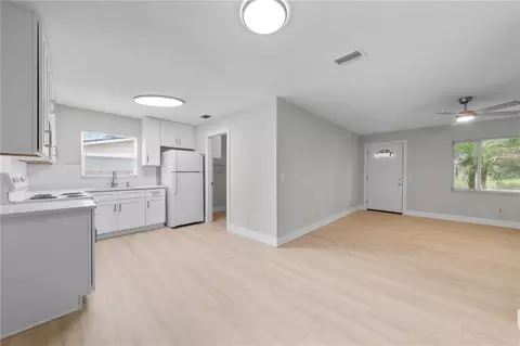 Living - 224 California Ave, Saint Cloud, FL 34769 photo 1 of 5