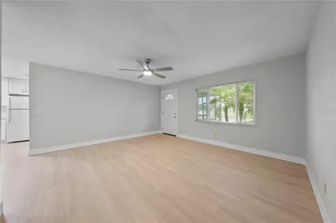 Living - 224 California Ave, Saint Cloud, FL 34769 photo 2 of 5
