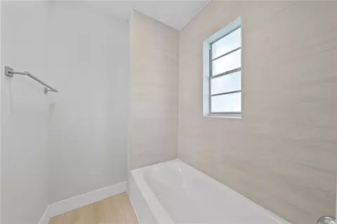 Bath - 224 California Ave, Saint Cloud, FL 34769 photo 1 of 1