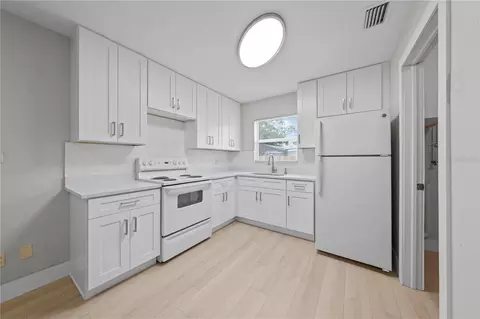 Kitchen - 224 California Ave, Saint Cloud, FL 34769 photo 2 of 5