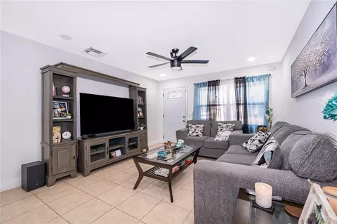 Other - 10 E Celeste St, Apopka, FL 32703 photo 4 of 5