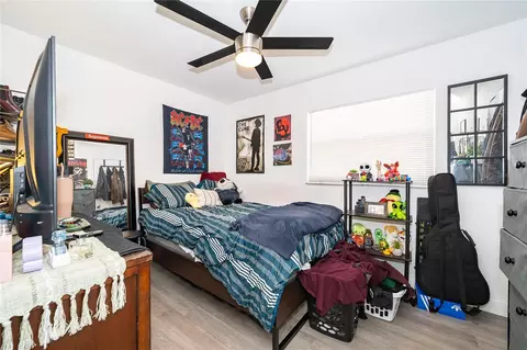 Bedroom - 10 E Celeste St, Apopka, FL 32703 photo 2 of 4
