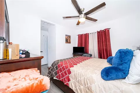 Bedroom - 10 E Celeste St, Apopka, FL 32703 photo 1 of 4