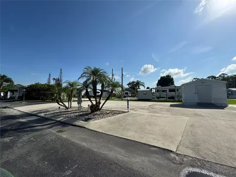1389 Shipwreck Ln, Saint Cloud, FL 34771 photo 3
