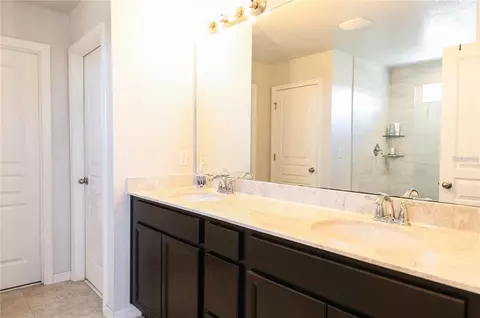 Entry Way - 5416 Carrara Ct, Saint Cloud, FL 34771 photo 6 of 8