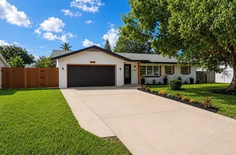 3101 Flowertree Rd, Belle Isle, FL 32812
