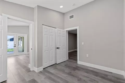 Entry Way - 910 Whisler Ct, Saint Cloud, FL 34769 photo 2 of 3