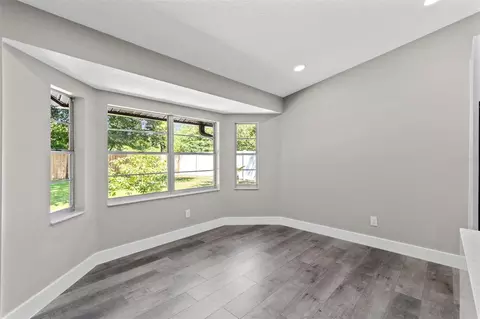Living - 910 Whisler Ct, Saint Cloud, FL 34769 photo 3 of 3