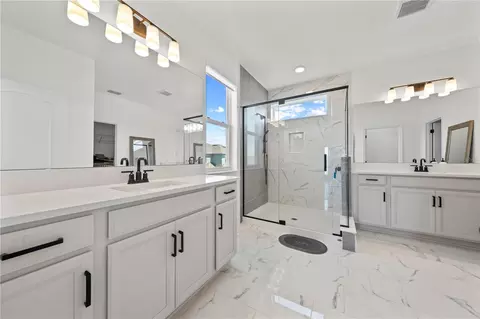 Bath - 4979 Rain Shadow Dr, Saint Cloud, FL 34772 photo 7 of 8