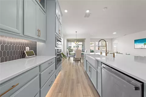 Kitchen - 4979 Rain Shadow Dr, Saint Cloud, FL 34772 photo 4 of 12