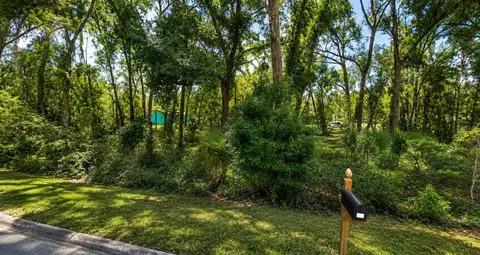 Euclid Avenue, Deland, FL 32724