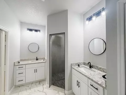 Bath - 4200 Leaf Rd, Sebring, FL 33875 photo 1 of 5