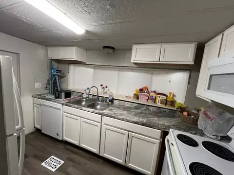 Kitchen - 4615 Clark Rd, Bartow, FL 33830 photo 3 of 3